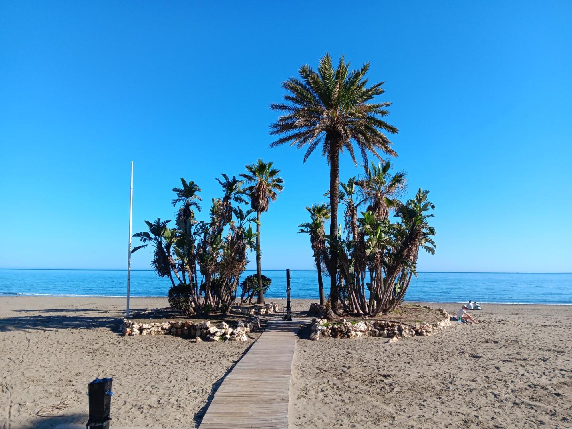 Alojamiento Iberia Playa Estepona Exteriör bild