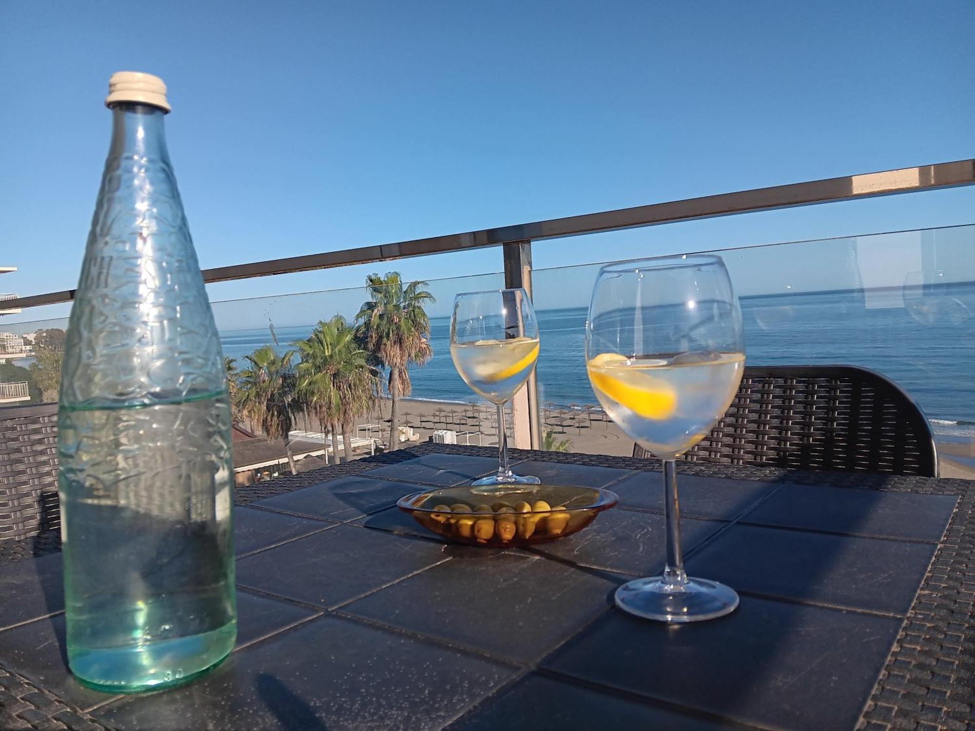 Alojamiento Iberia Playa Estepona Exteriör bild